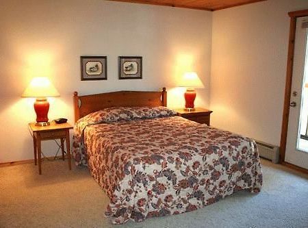 High Village Breezy Point ภายนอก รูปภาพ
